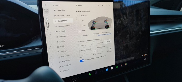 Tesla Model X Plaid (2)