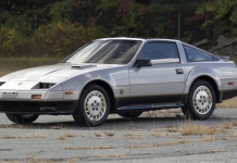 Nissan 300ZX Turbo 50th Anniversary com pouco mais de 50 quilómetros no odómetro