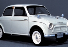 Mitsubishi 500, o primeiro automóvel de passageiros da marca no pós-Guerra