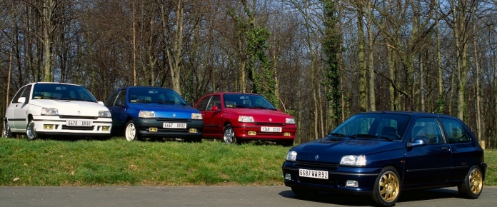 1 RenaultClioMusculados