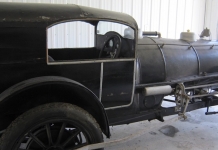 Sterand Loco, o casamento entre uma locomotiva e um automóvel