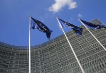 Europa e China perto de acordo sobre tarifas a automóveis elétricos