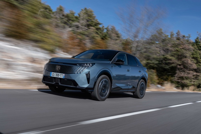 PEUGEOT_E3008TESTDRIVE_2402TC337