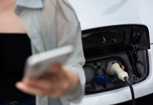 Carregamentos de automóveis na rede pública continuam a crescer