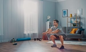 #EuTreinoEmCasa: 7 dicas para fazer o agachamento perfeito