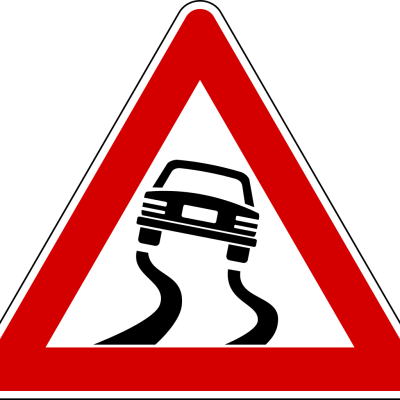 Salva vidas: O meu carro entrou em aquaplaning e agora o que faço?