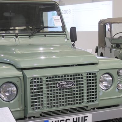 Land Rover vai ter um livro dos seus 68 anos em Portugal