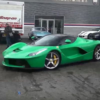 Ferrari LaFerrari secretamente elétrico