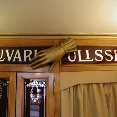 Ao Chiado, a heróica luvaria Ulisses