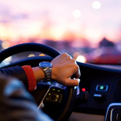 Uber cria sistema de vigilância para passageiros