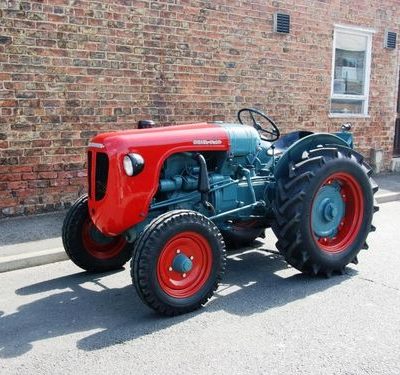 Trator Lamborghini à venda