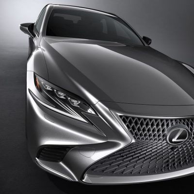 Quinta geração do Lexus LS surpreende em Detroit