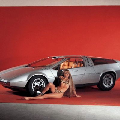 Tapiro um Porsche retrofuturista