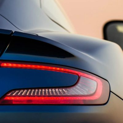 Aston Martin Vanquish S tem 600CV