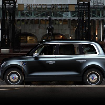 Um dia até a Rainha vai andar de carro chinês