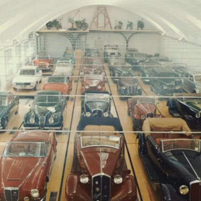 Esta garagem é o sonho de qualquer coleccionador!