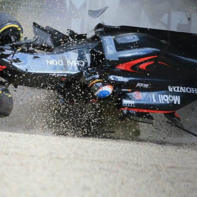 F1: FIA estudou acidente de Alonso em Melbourne com o Halo