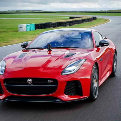 Jaguar renova F-Type