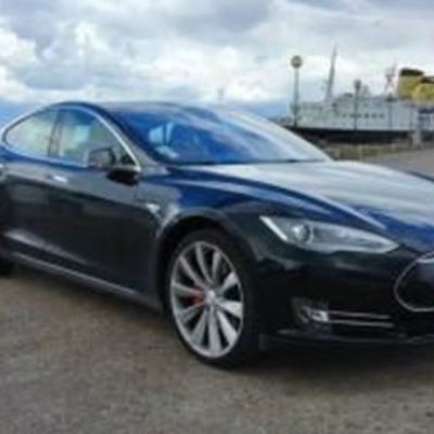 Tesla S P85D: Uma corrente contínua de força
